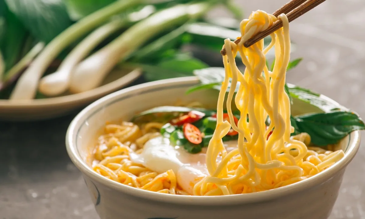 Trik Jitu Memasak Mie, Bikin Kenyal dan Bebas Gumpalan!