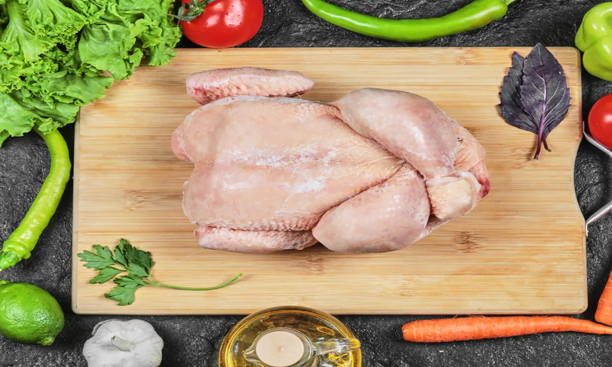 Trik Mudah Mengatasi Ayam Beku yang Menempel dalam Waktu Singkat