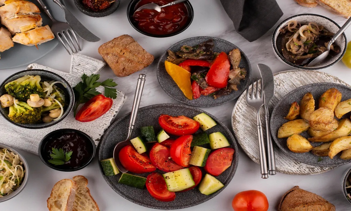 Trik Simpel Menghindari Makanan Dikerubungi Semut, Ini Caranya