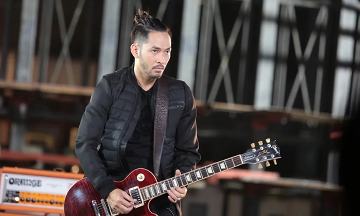 Uki Putuskan Hijrah dan Keluar dari Band NOAH, Kini Mau Jual Gitarnya?