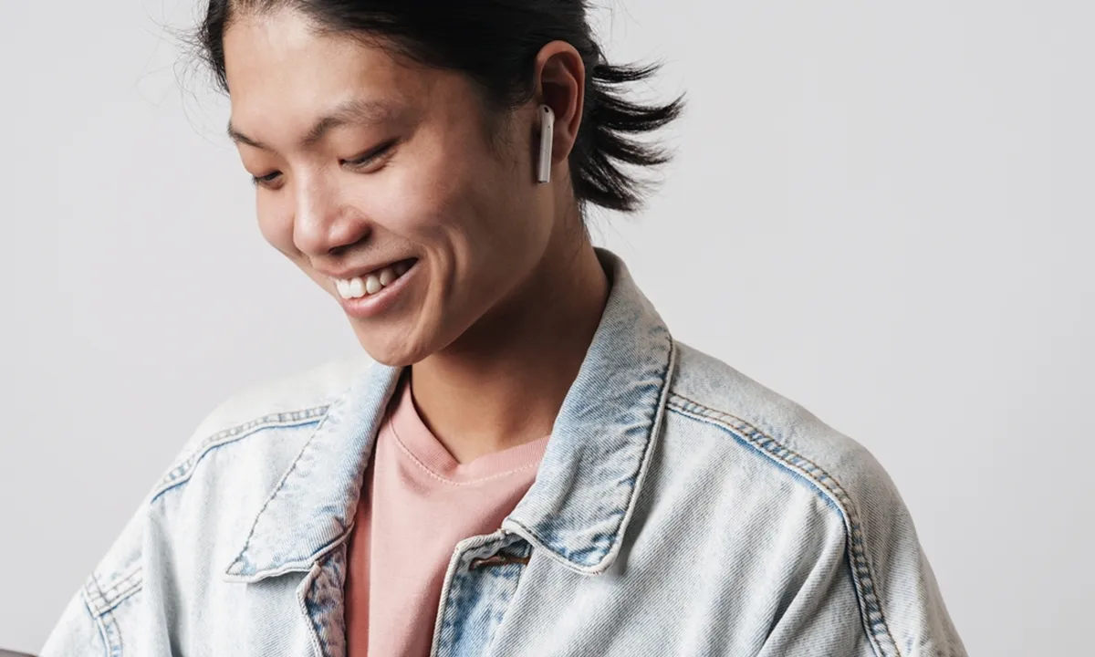 Upgrade Cara Dengerin Musikmu dengan Earphone Paling Hype Buat Gen Z
