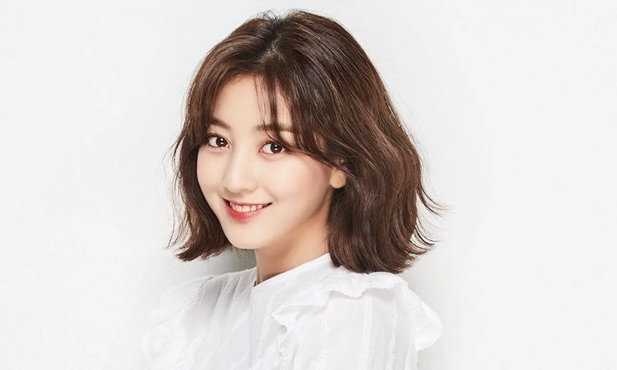 Usai Pacaran dengan Kang Daniel, Jihyo TWICE Jadi Sasaran Komentar Jahat Netizen