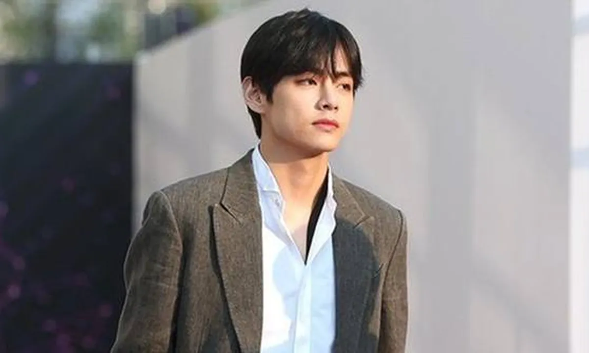 V BTS Beri Kata-Kata Manis Buat Penggemar yang Baru Dipecat