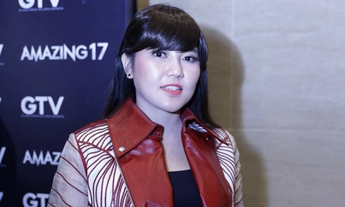 Via Vallen Nyanyikan Ddu Du Ddu Du Versi Dangdut, Mendadak Harus Ikut Menari