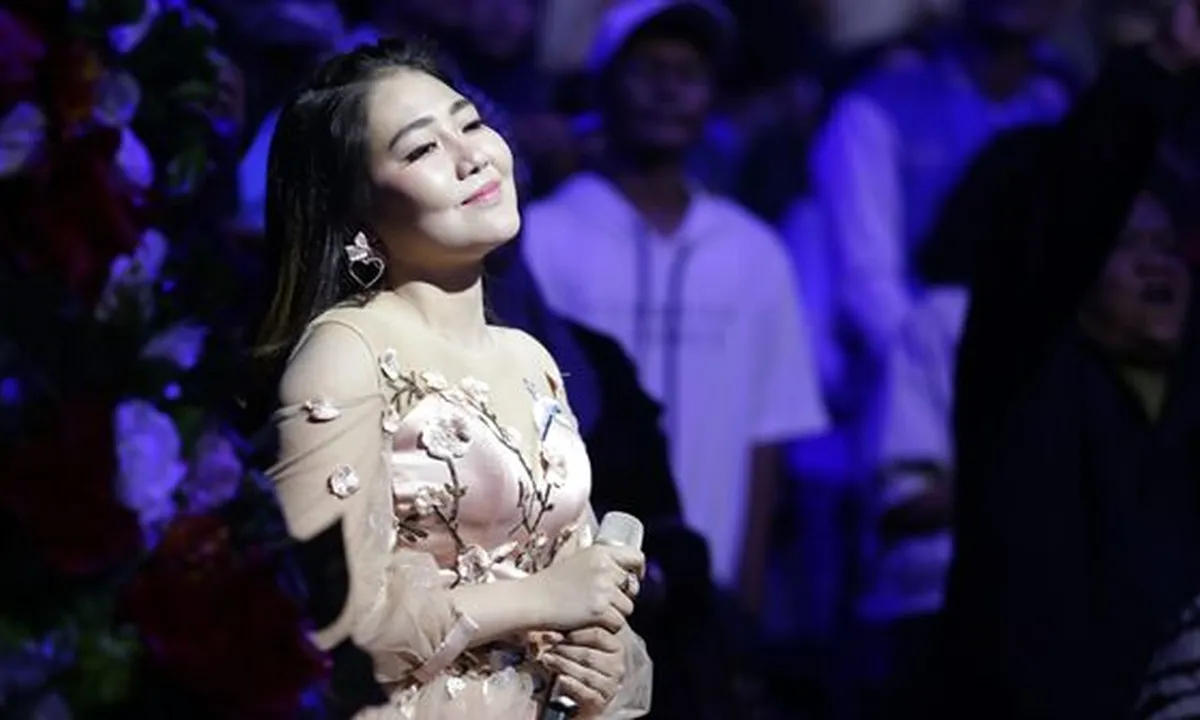 Video Klip 'Ketika' Tembus 2 Juta Viewers, Via Vallen Semakin Semangat Berkarya