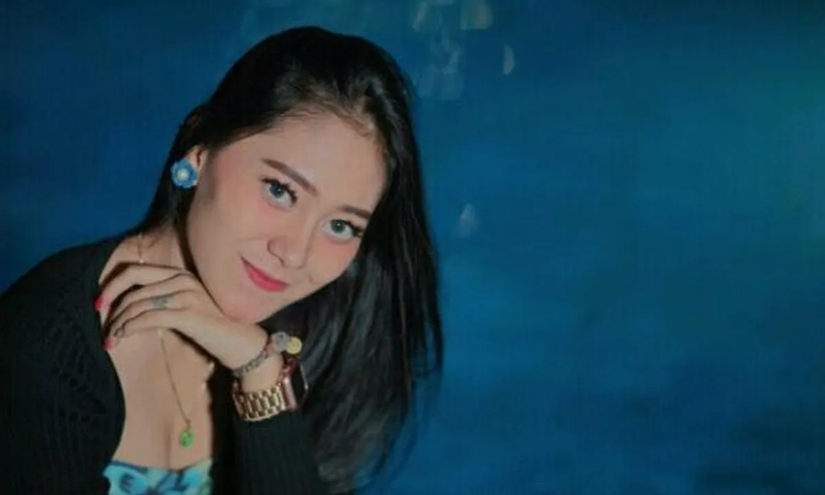 Vita Alvia D'Academy 2 Rilis Single 'Aku Sing Duwe Ati'