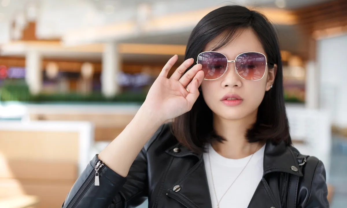 Wajib Punya! Ini Sunglasses Skena yang Bikin Look Nongkrong Auto Kece