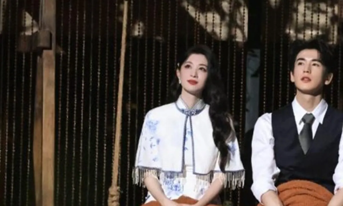 Wang Churan dan Zhang Ling He Dirumorkan Cinlok, Netizen Soroti Hubungan Mereka di Luar Set
