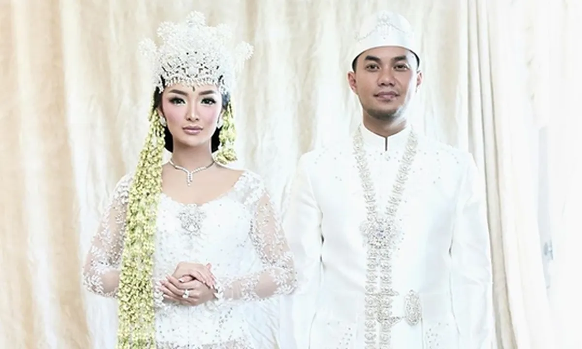 Zaskia Gotik Menikah, Para Sahabat Justru Tahu dari Media