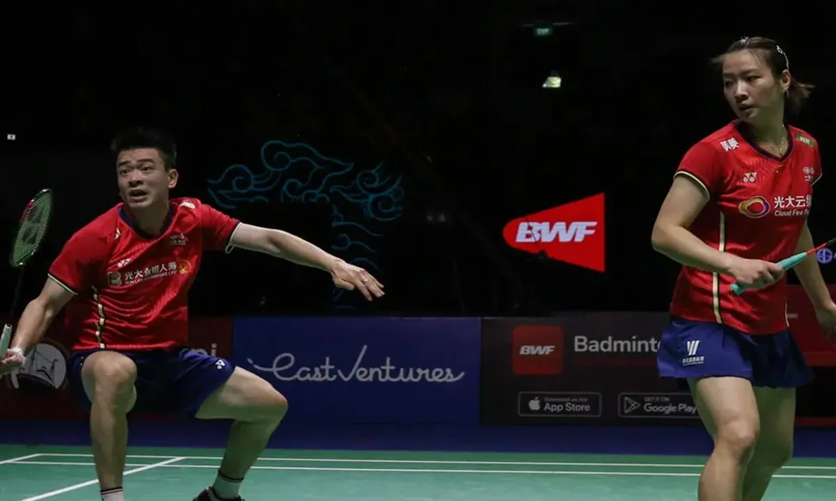 Zheng Siwei Putuskan Gantung Raket, Apa Alasannya?