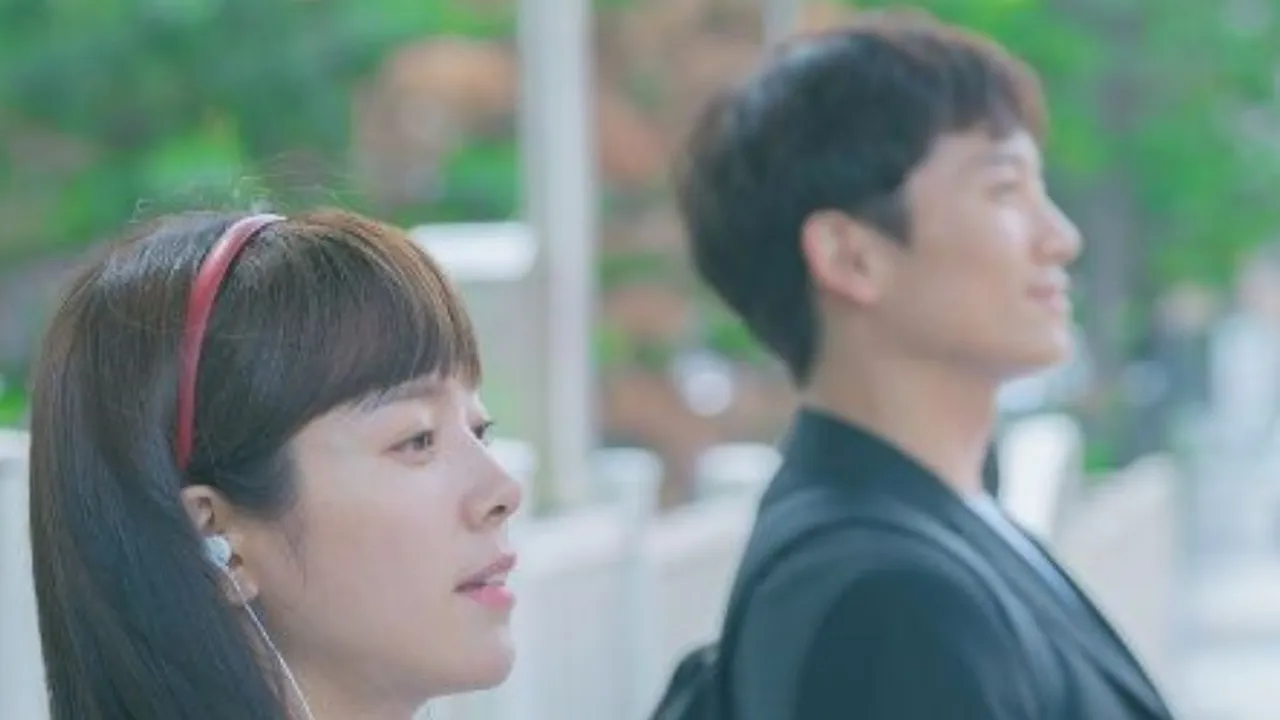Lirik Let Me Stay (Familiar Wife OST)