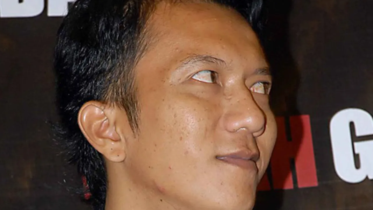 Teuku Rifnu Ludahi Orang Terkejam