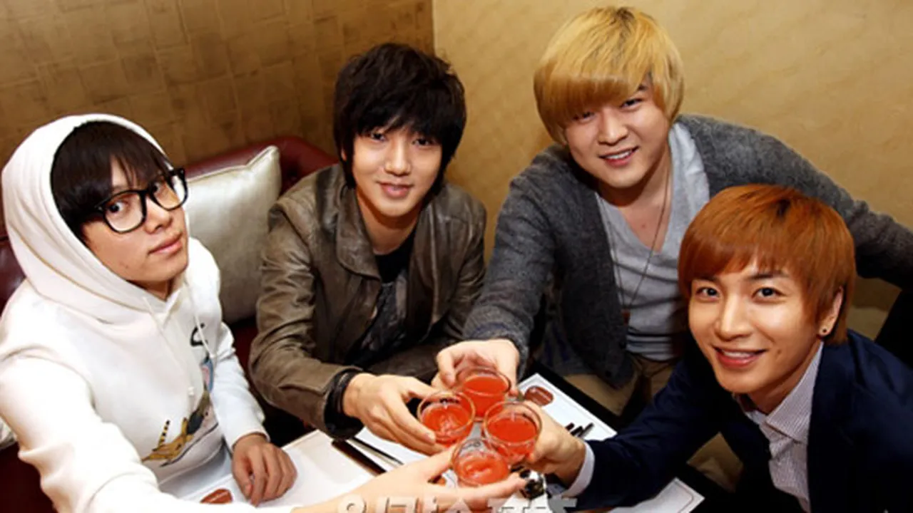 Jika Idol Grup K-Pop Bertingkah Konyol