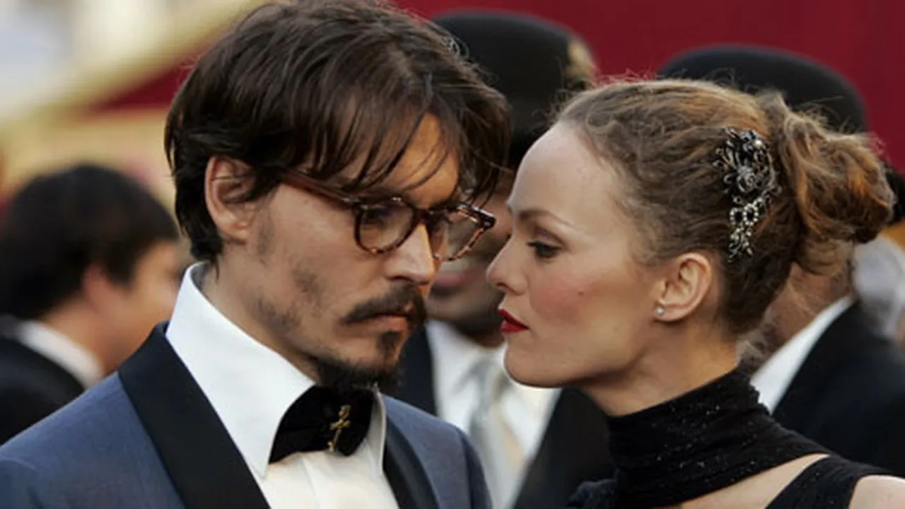 Pasangan Hollywood Ini Tinggal Bersama Tanpa Pernikahan!