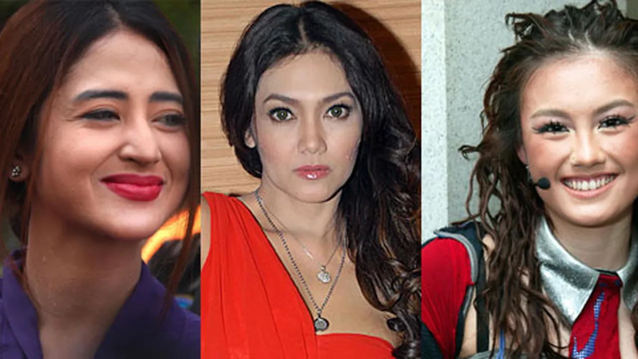 Ups, Selebritis-Selebritis Ini Bermasalah Dengan Make Up Mereka!