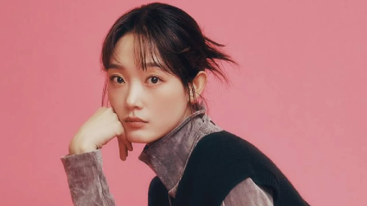 10 Artis Korea Paling Populer di Minggu ke-3 November 2025, Peringkat 1 Mantan Aktris Cilik Multitalenta