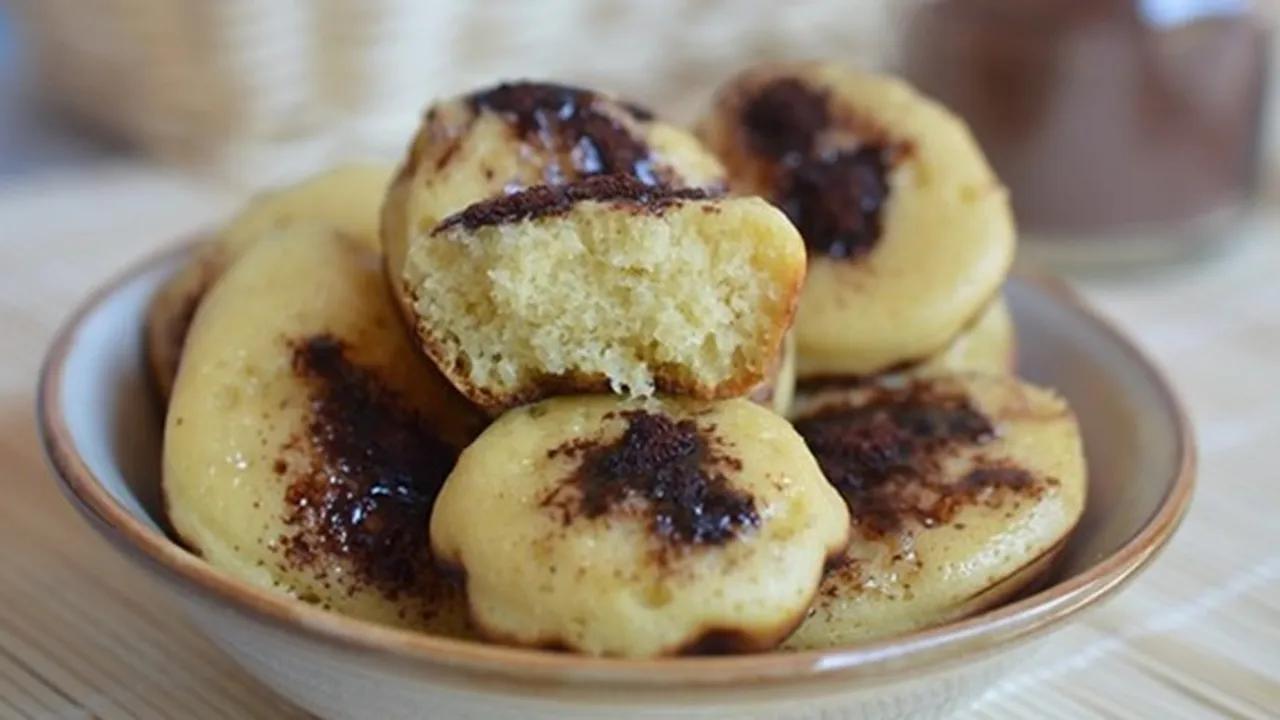 10 Cara Membuat Kue Cubit Enak, Empuk dan Praktis Banget