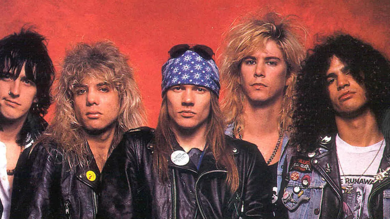 10 Lagu Terbaik Karya Guns N Roses!