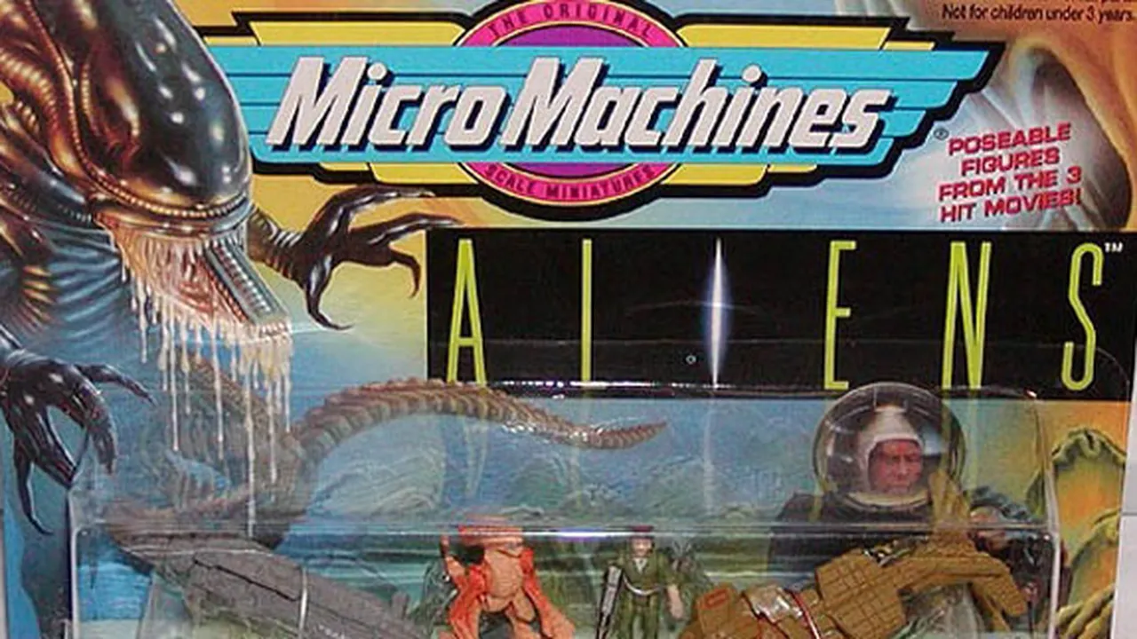10 Merchandise Film Ini Bikin Ilfil