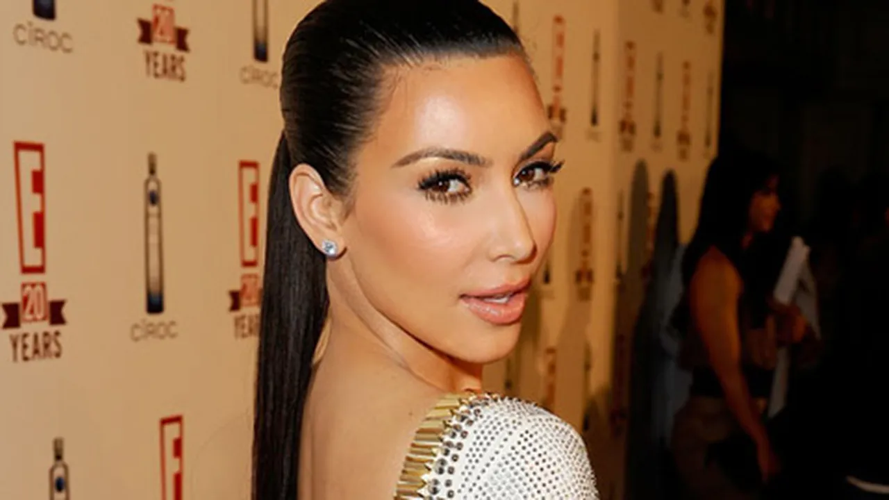10 Moment Terseksi Kim Kardashian
