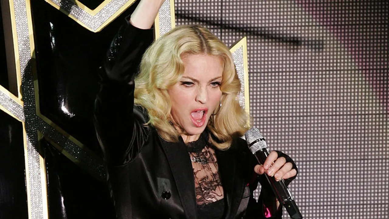 10 Pengakuan Tergila Madonna Saat Wawancara Dengan Fans