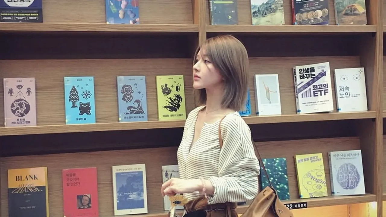 10 Potret Zhao Lusi Saat Rambut Panjang dan Pendek, Mana yang Lebih Bikin Terpana?