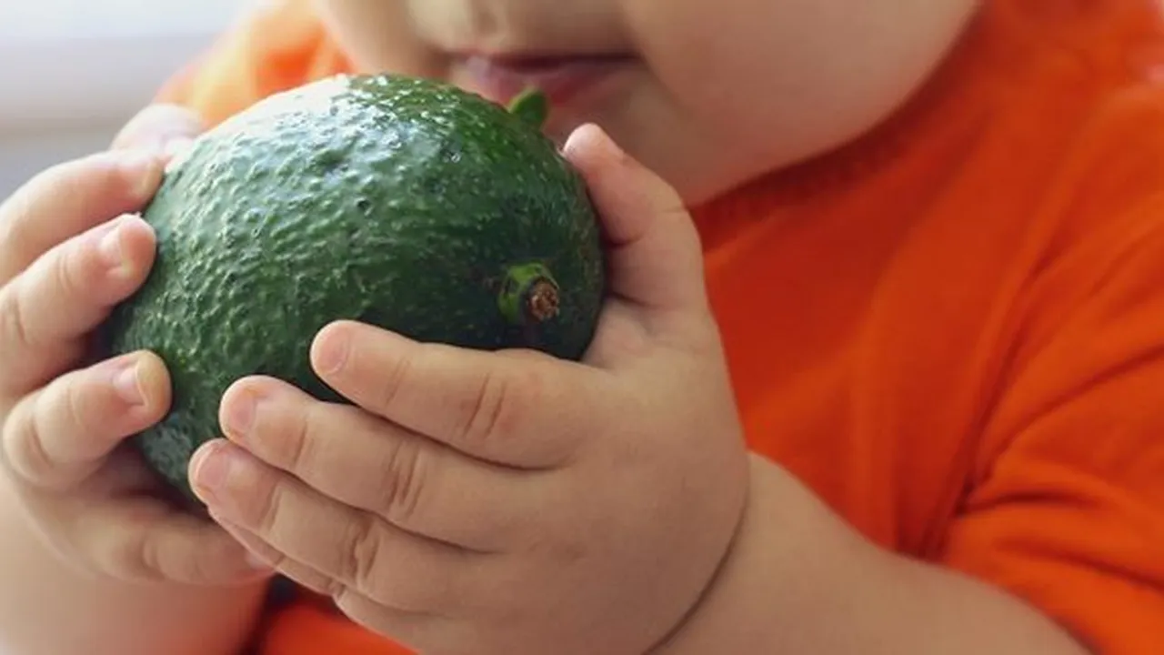 10 Rekomendasi Sayur untuk MPASI Bayi 6-12 Bulan, Kaya Akan Nutrisi