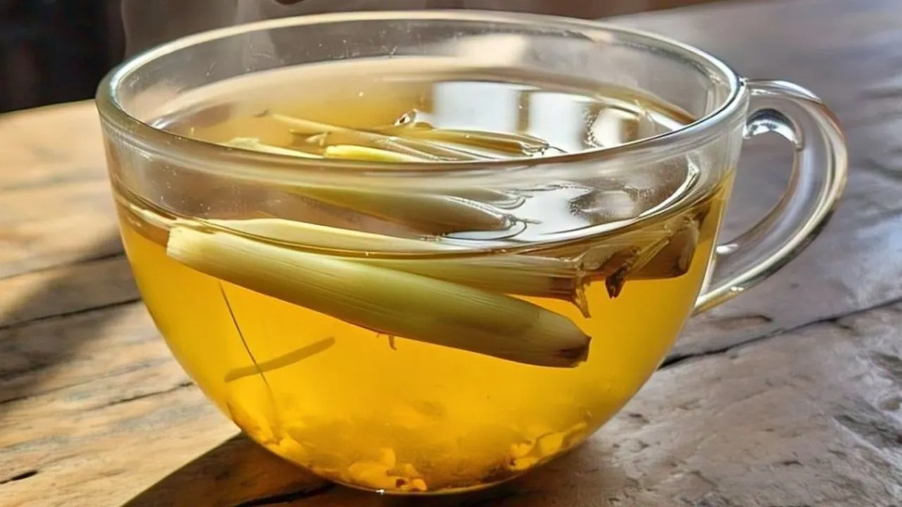 10 Resep Mudah Mengolah Air Rebusan Akar untuk Menurunkan Kolesterol dan Asam Urat