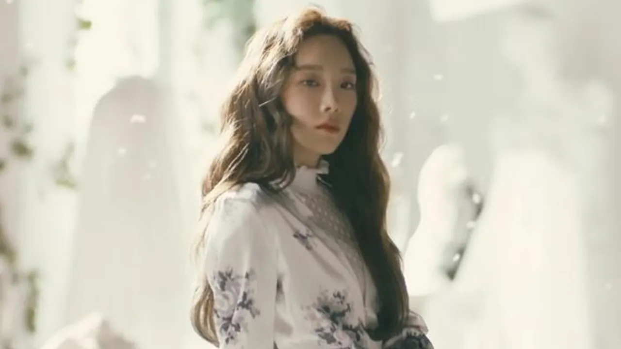 10 Tato Cantik yang Hiasi Tubuh Taeyeon SNSD, Apa Saja Maknanya? 10 Tato Cantik yang Hiasi Tubuh Taeyeon SNSD, Apa Saja Maknanya?