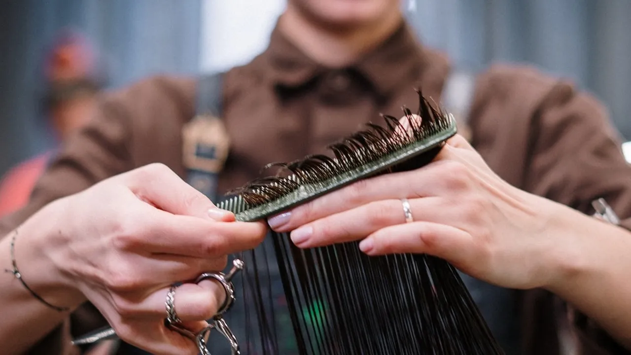 15 Arti Mimpi Potong Rambut Menurut Primbon Jawa, Ada Pertanda Baik dan Buruk Saling Beriringan