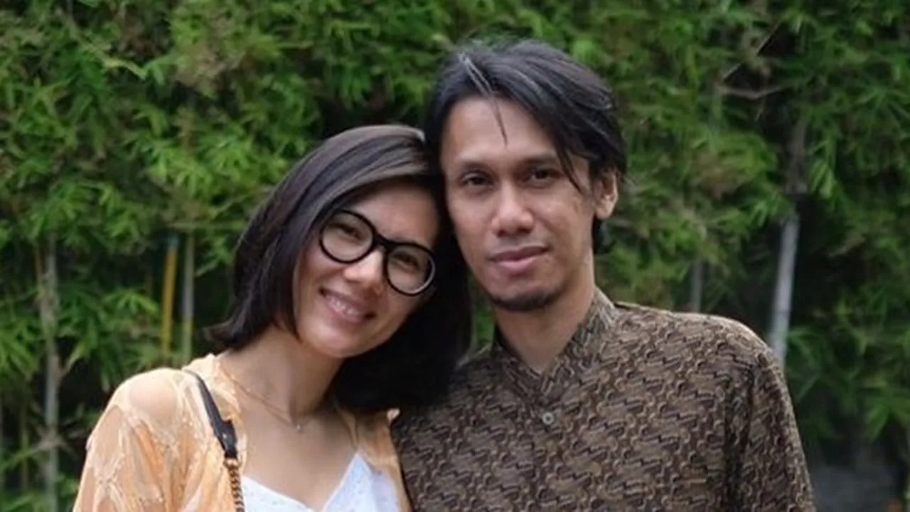 11 Tahun Pernikahan Eross Chandra dan Sarah Diorita, Jauh Dari Gosip