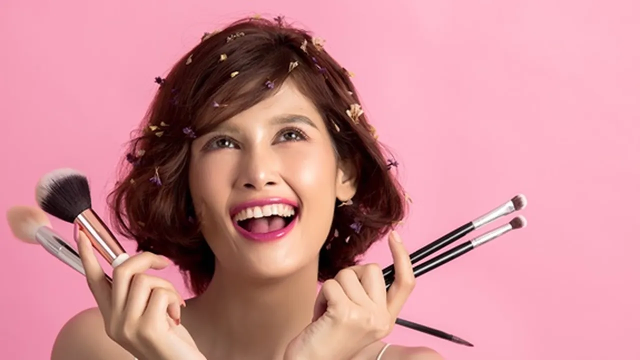 12 Cara Merias Wajah Secara Natural Beserta Tahapannya, Cocok untuk Pemula!