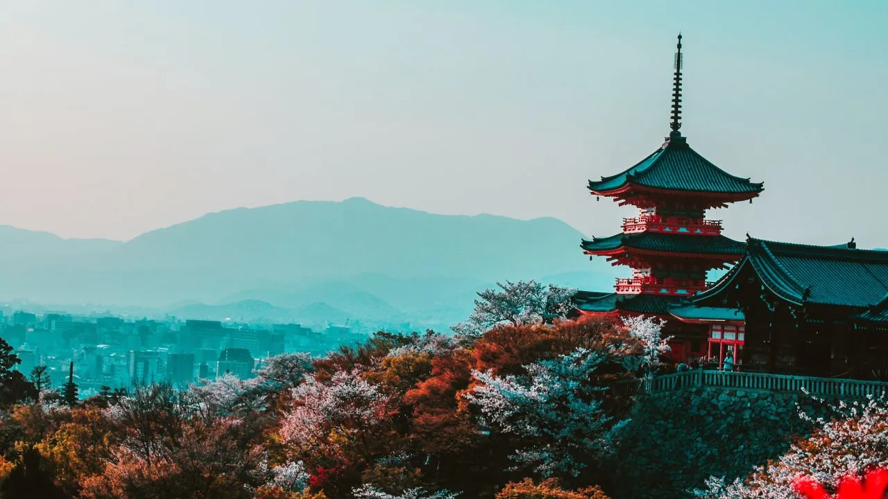 12 Destinasi Wisata Dunia yang Makin Dilirik, Bukan Cuma Paris dan Jepang