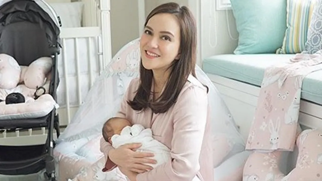 12 Hari Pasca Melahirkan, Perut Shandy Aulia Sudah Terlihat Rata dan Begitu Ramping
