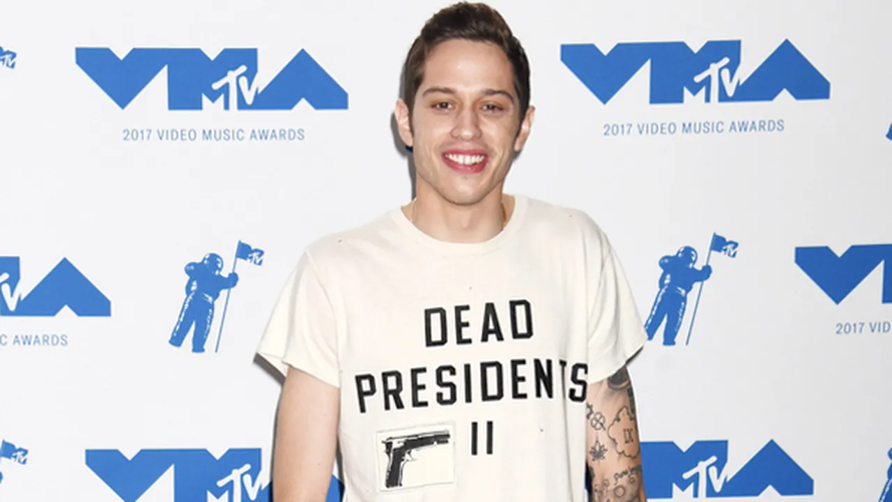 2 Bulan Putus Dari Ariana Grande, Pete Davidson Akhirnya Comeback di Instagram