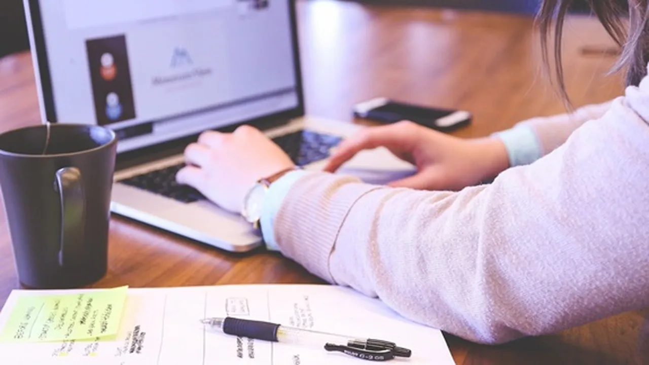 25 Cara Mendapatkan Uang dari Internet dengan Mudah, Cocok Buat Kerja Sampingan