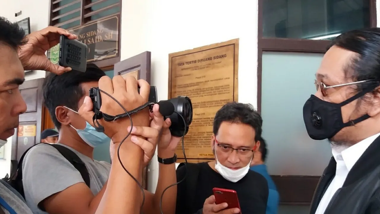27 Artis Diduga Terlibat Promosi Judi Online, JJ Amstrong Sembiring Buka Suara 27 Artis Diduga Terlibat Promosi Judi Online, JJ Amstrong Sembiring Buka Suara