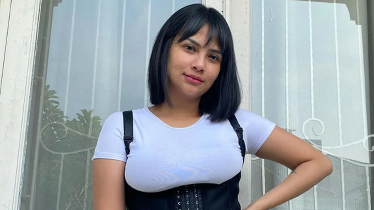 3 Bulan Mendekam di Penjara, Vanessa Angel Temukan Hobi Baru 3 Bulan Mendekam di Penjara, Vanessa Angel Temukan Hobi Baru