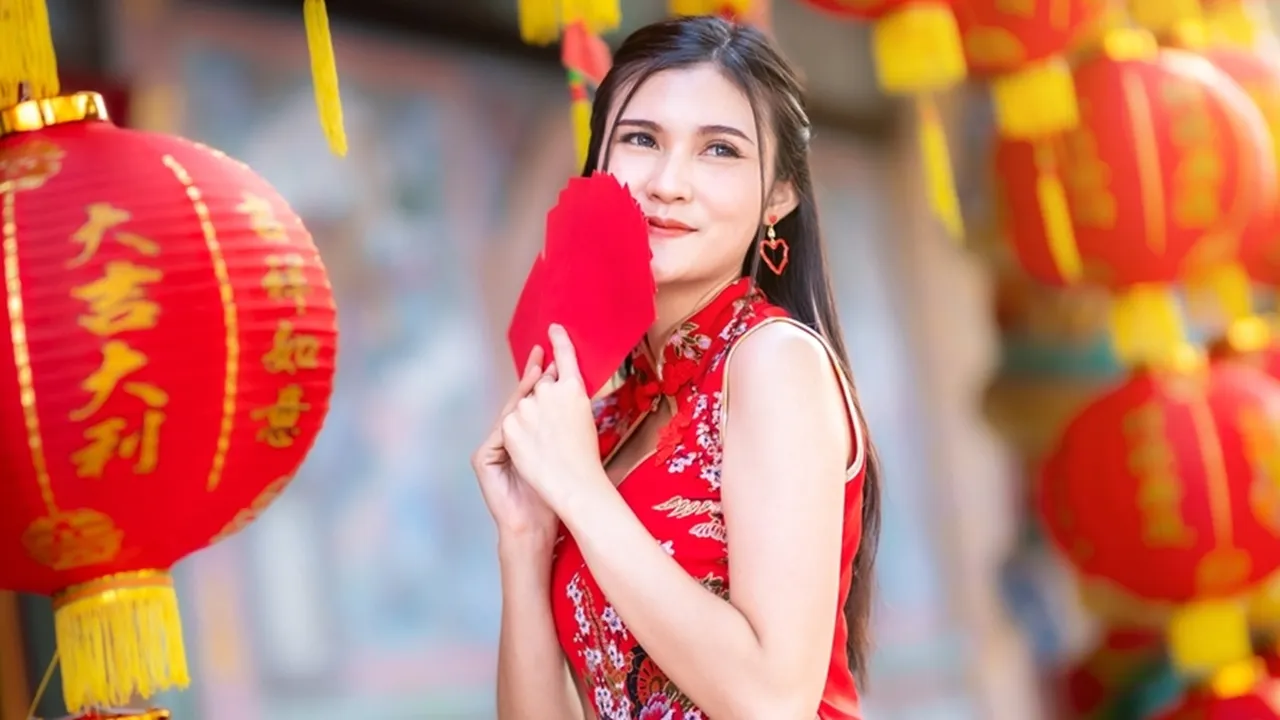 3 Elemen Fashion Pembawa Keberuntungan untuk Momen Imlek Tahun 2023