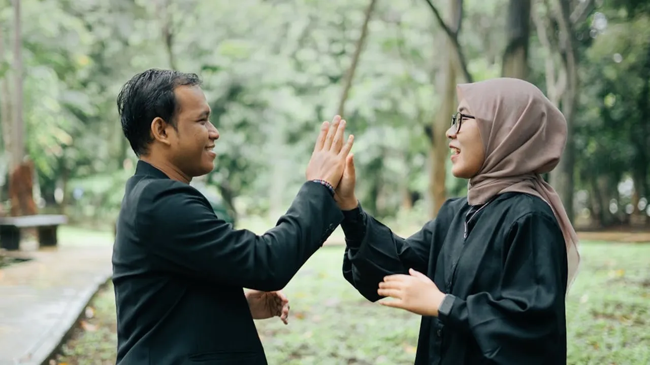 350 Kata Gombal Lucu Bikin Ngakak dan Baper, Bikin Suasana Romantis - Seru