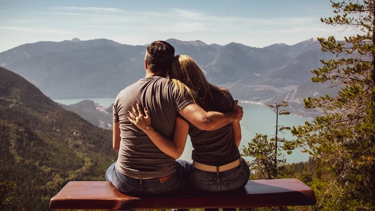 350 Kata-Kata Cinta Tulus yang Menyentuh Hati, Penuh Kasih Sayang, Romantis, dan Bikin Baper