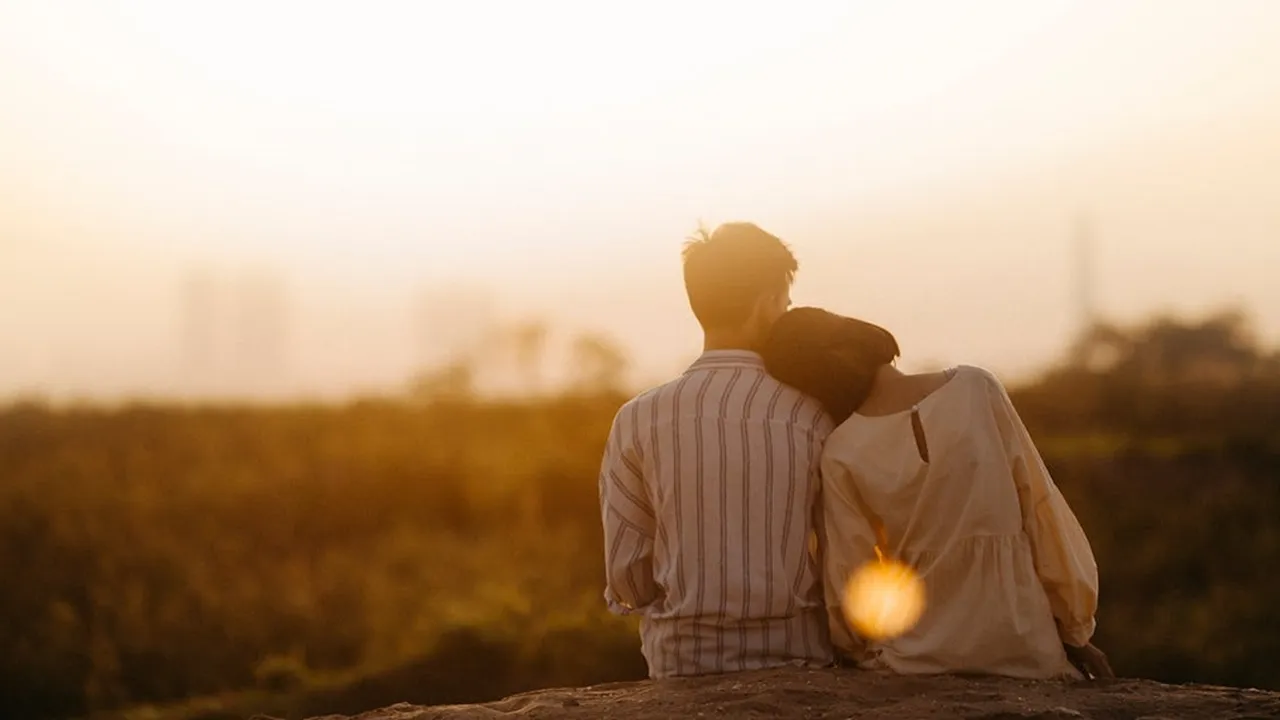 350 Kata Kata Indah tentang Cinta yang Menyentuh Hati