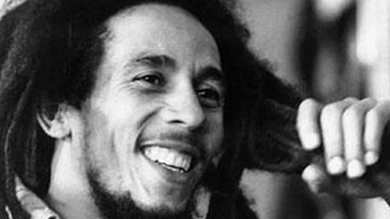 37 Kata-Kata Bob Marley Tentang Cinta dan Kehidupan, Sangat Bijak - Romantis