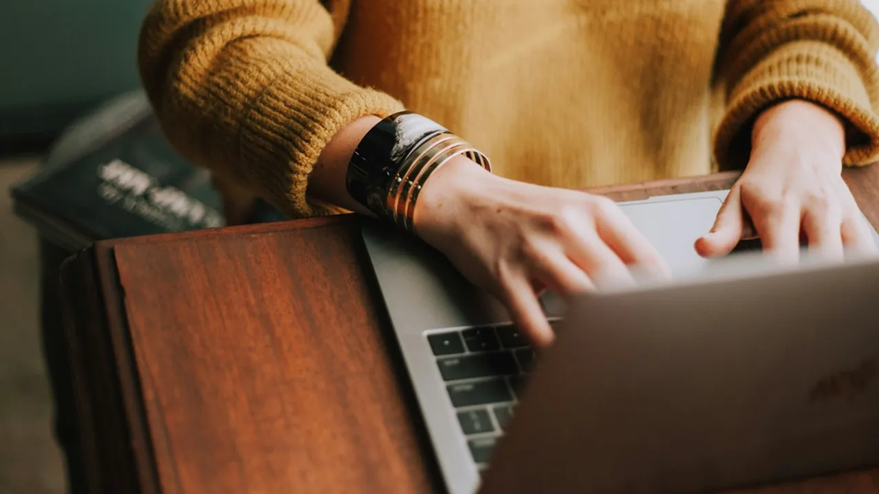 4 Cara Mengembalikan Foto yang Terhapus di Laptop, Mudah dan Efektif