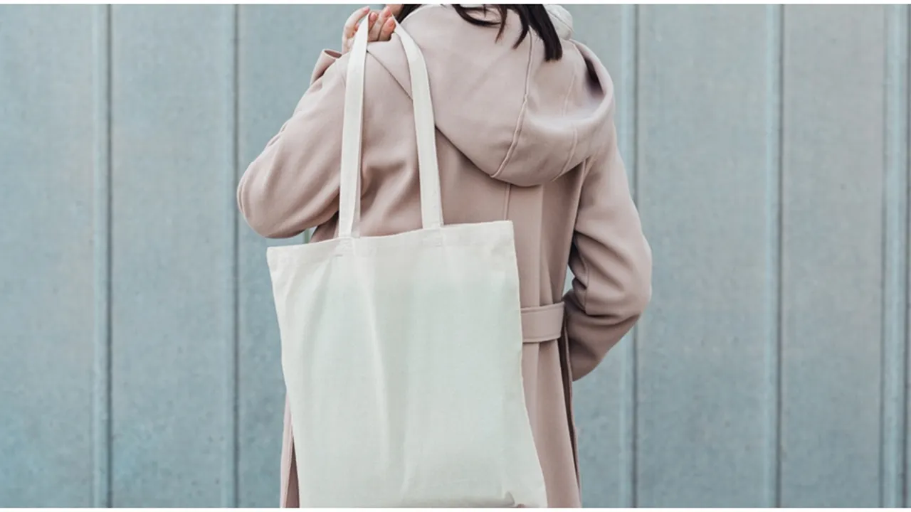 4 Lifehacks Merawat Tote Bag Berbahan Kanvas agar Tetap Terlihat Baru