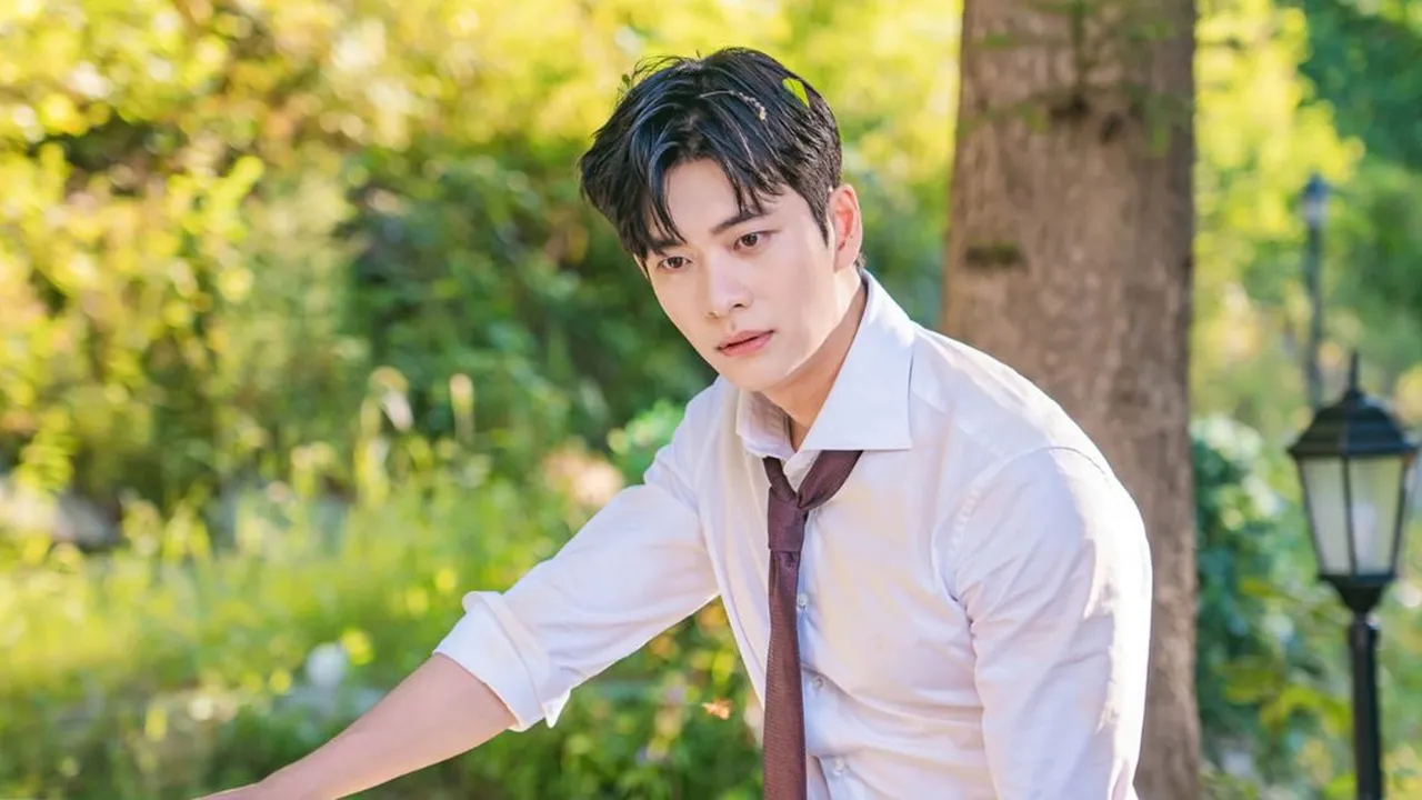 4 Rekomendasi Drama Korea yang Dibintangi Kang Tae-Oh dan Bikin Namanya Naik Daun 4 Rekomendasi Drama Korea yang Dibintangi Kang Tae-Oh dan Bikin Namanya Naik Daun