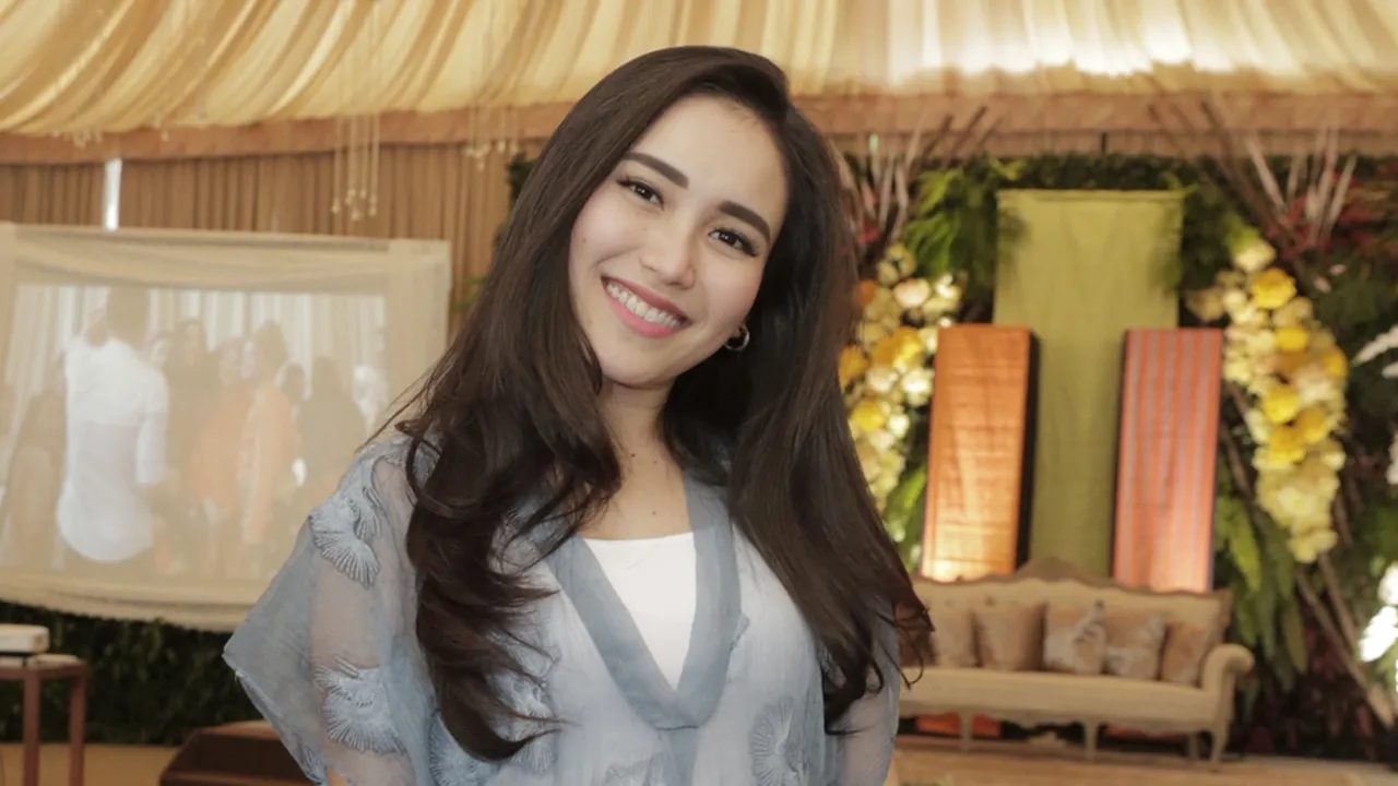 4 Tahun Lagi, Ayu Ting Ting Diramalkan Bakal Nikah dengan Pria dari Kalangan Artis