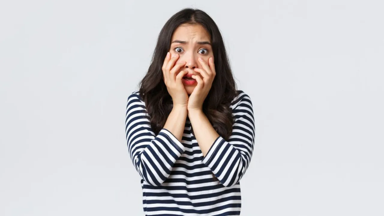4 Zodiak yang Hidupnya sering Banget Insecure, Cancer harus bisa Santai Sedikit