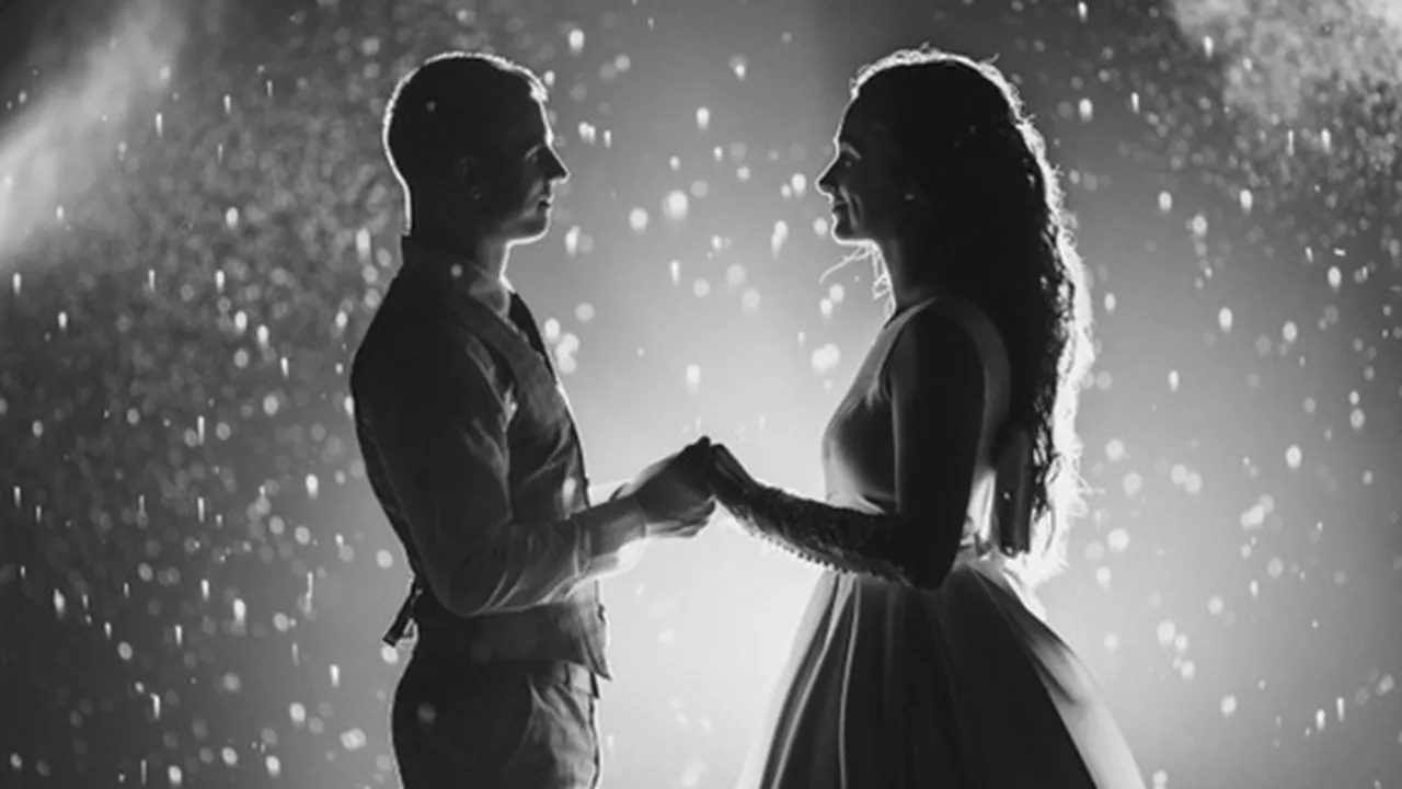 44 Kata-Kata Romantis Bahasa Inggris yang Keren Beserta Artinya, Bisa Bikin Baper Orang Spesial