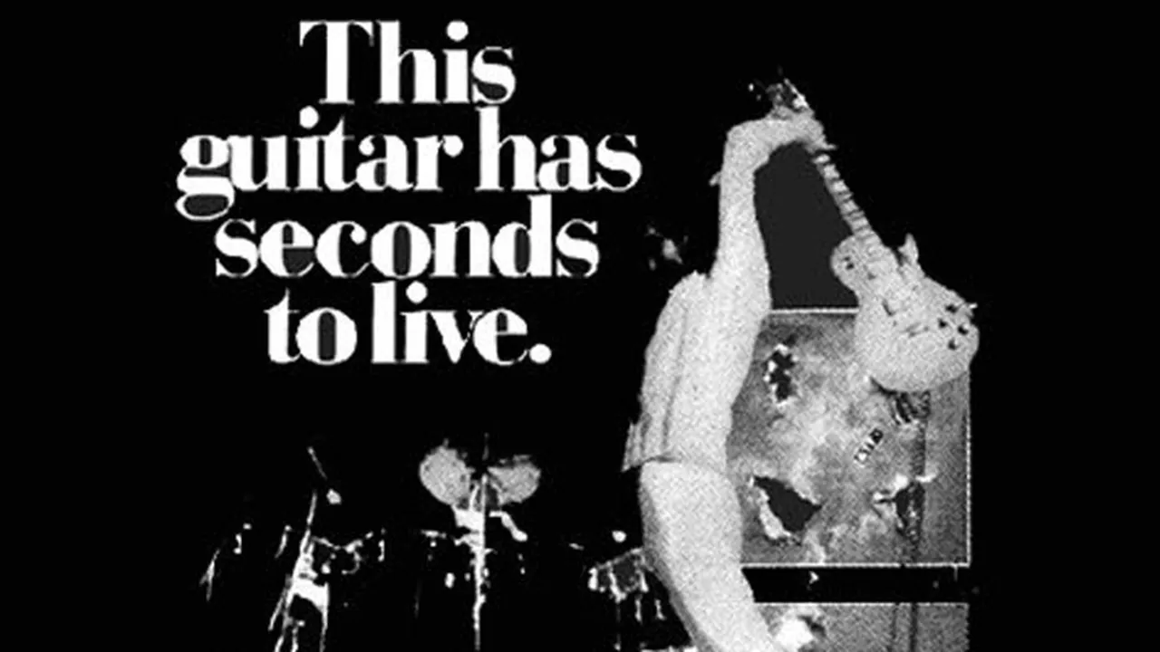 5 Aksi Banting Gitar Yang Rock Abis